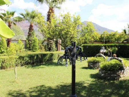 Luxury Villa With Pool In 1458 M² Plot For Sale In Köyceğiz