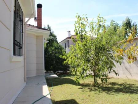 Luxury Villa With Pool In 1458 M² Plot For Sale In Köyceğiz