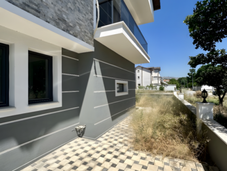 4 In 1 Semi-Detached Villa For Sale In Köyceğiz