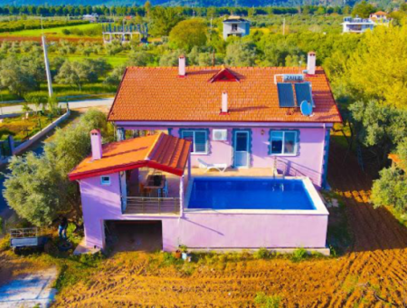 Detached Furnished Villa With Pool For Rent In Köyceğiz