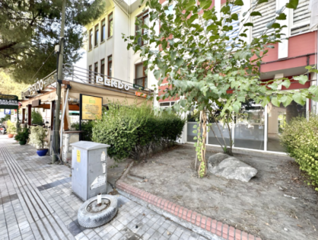 Köyceğiz Center On-Street Commercial Rental