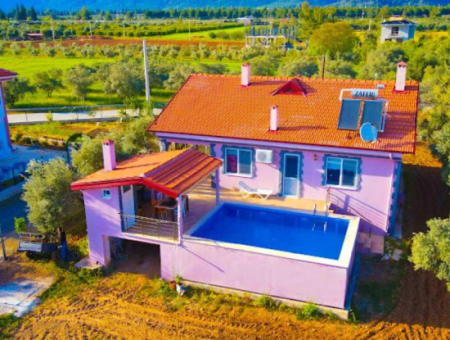 Köyceğiz'de Müstakil Kiralık Eşyalı Ve Havuzlu Villa