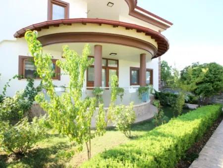 Köyceğizde Satılık Havuzlu Villa