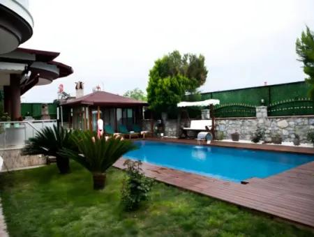 Köyceğizde Satılık Havuzlu Villa